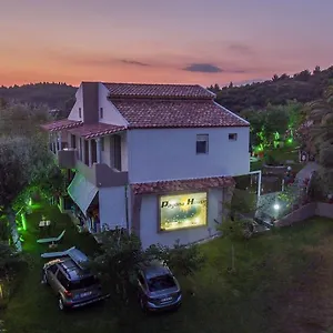 Pagona House Τορώνη