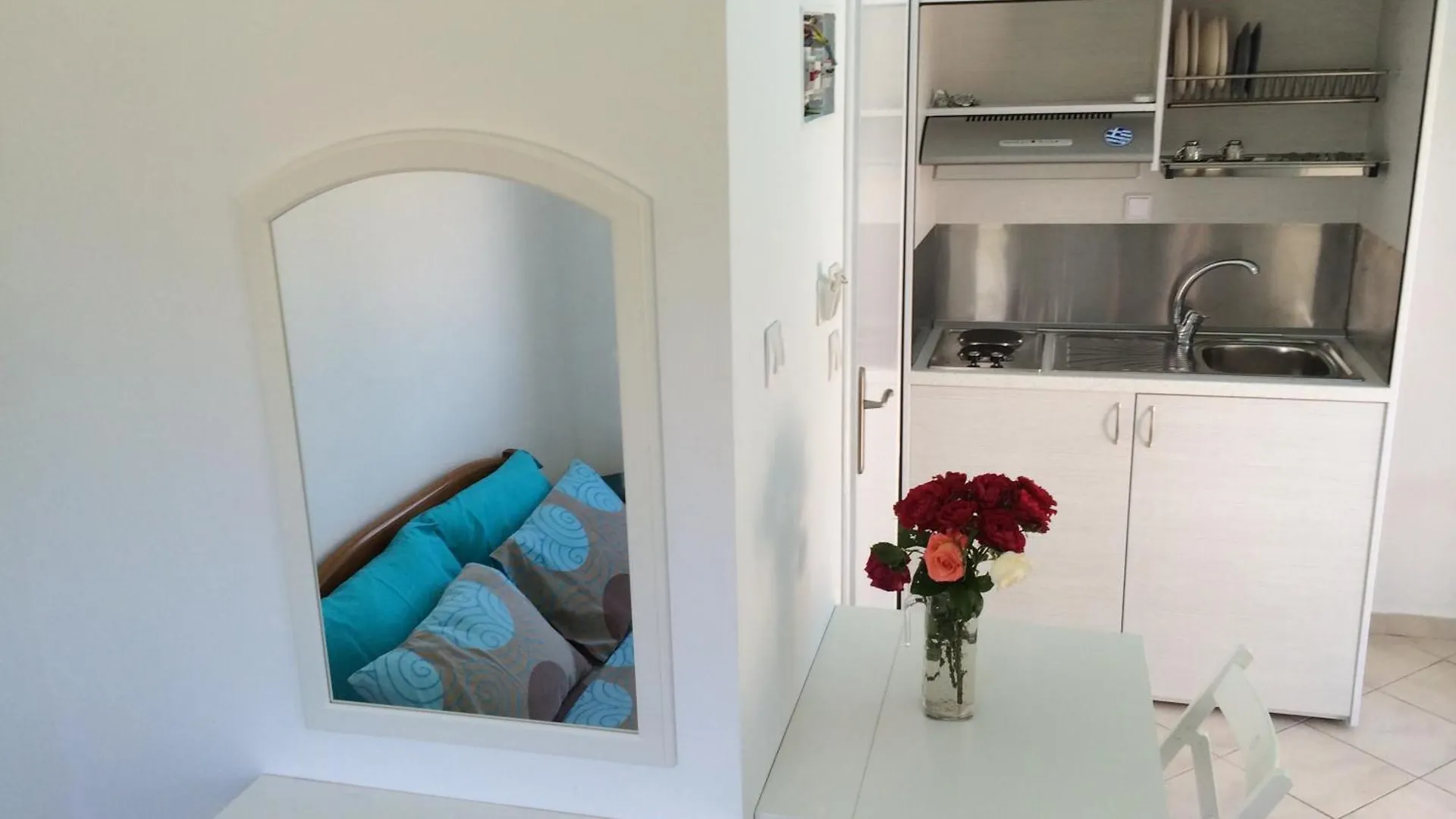 Acapus Studios Toroni Apartment